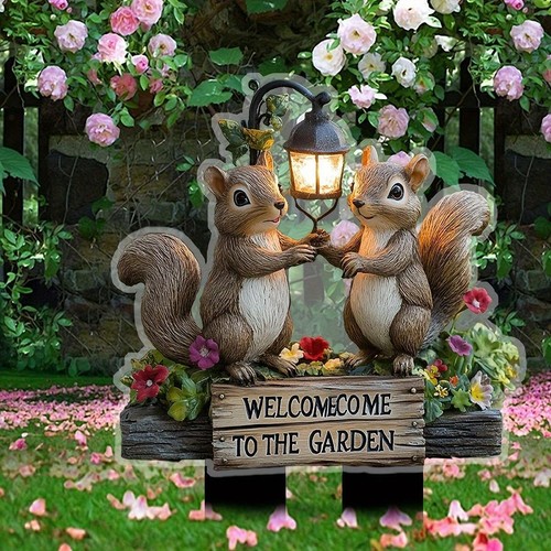 Flat two squirrels welcome - flat,